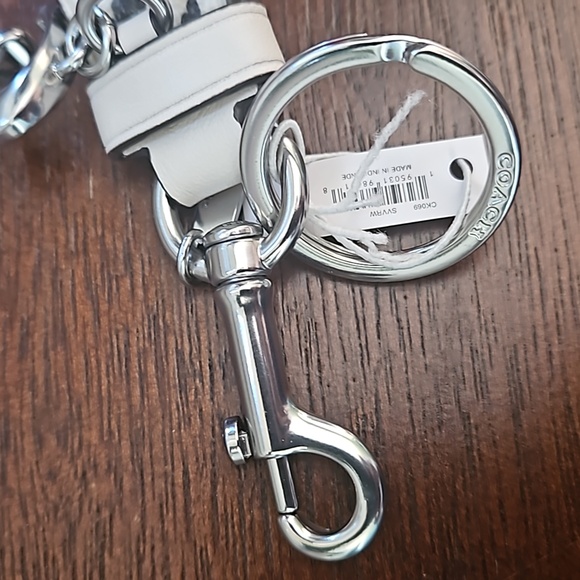 COACH KEYRING - Picture 7 of 12